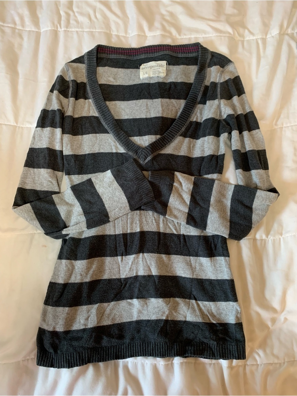 aeropostale black and gray striped v-neck sweater
